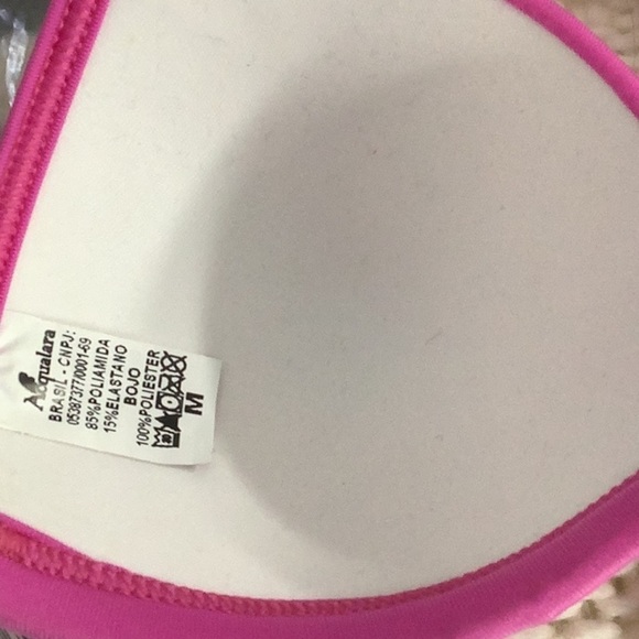 Aguaclara Size Medium Pink Padded Bikini Top. Made in Brazil - Picture 4 of 4